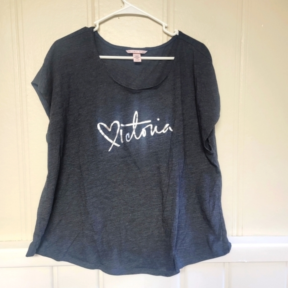 Victoria's Secret Victoria Tee‎